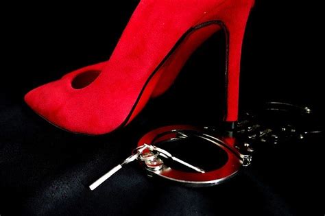 BDSM Finde eine Prostituierte Verdammt