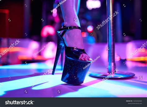 Striptiz Prostitutka Buedu