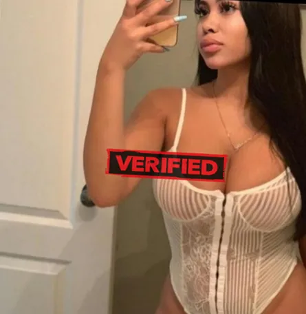 Beverly tits Prostituta Maia