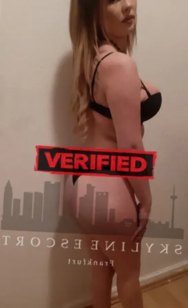 Harper Titten Finde eine Prostituierte Perg